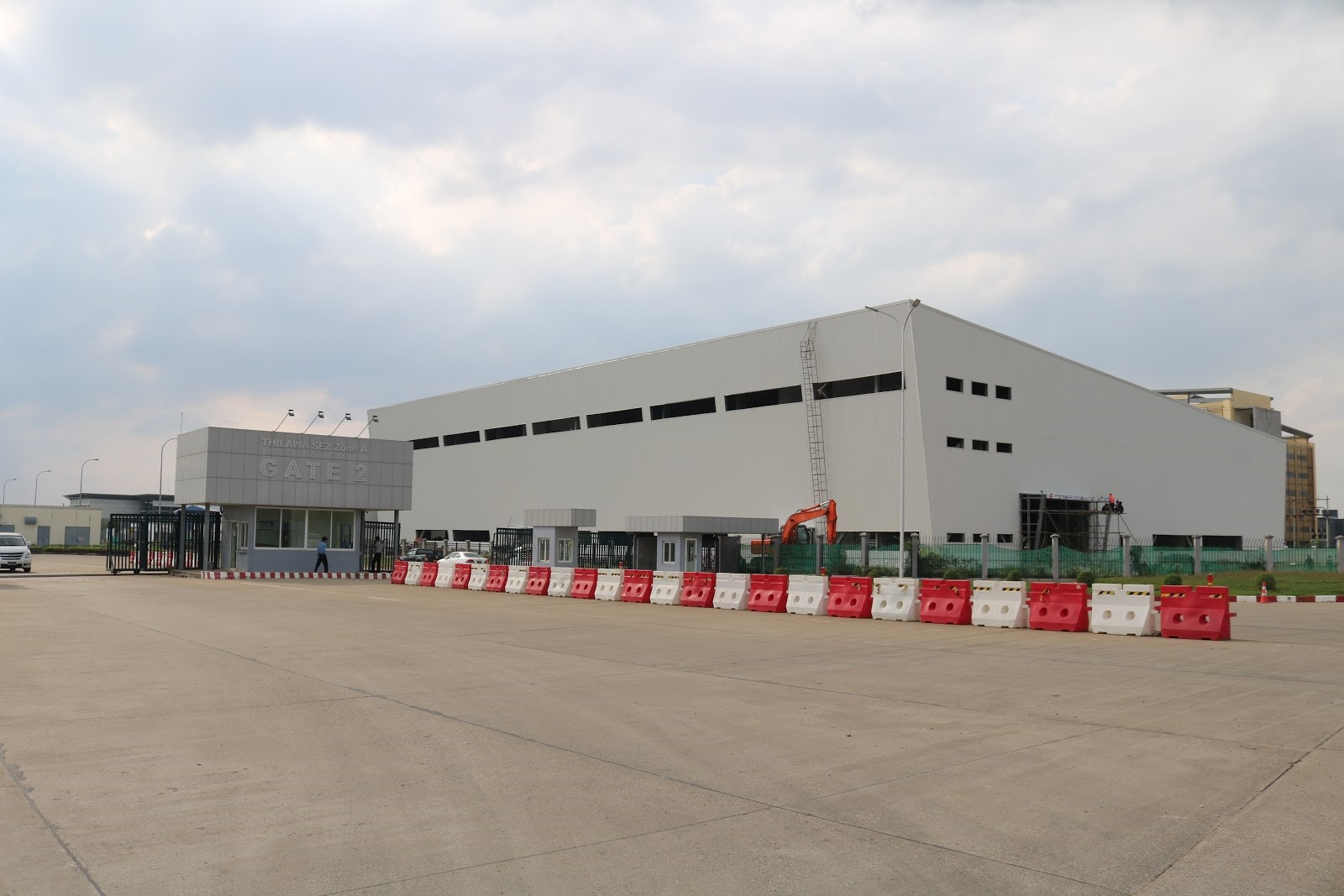 Phi Thành construction hoàn thiện nhà xưởng kết cấu thép